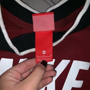 Nike sportswear pullover